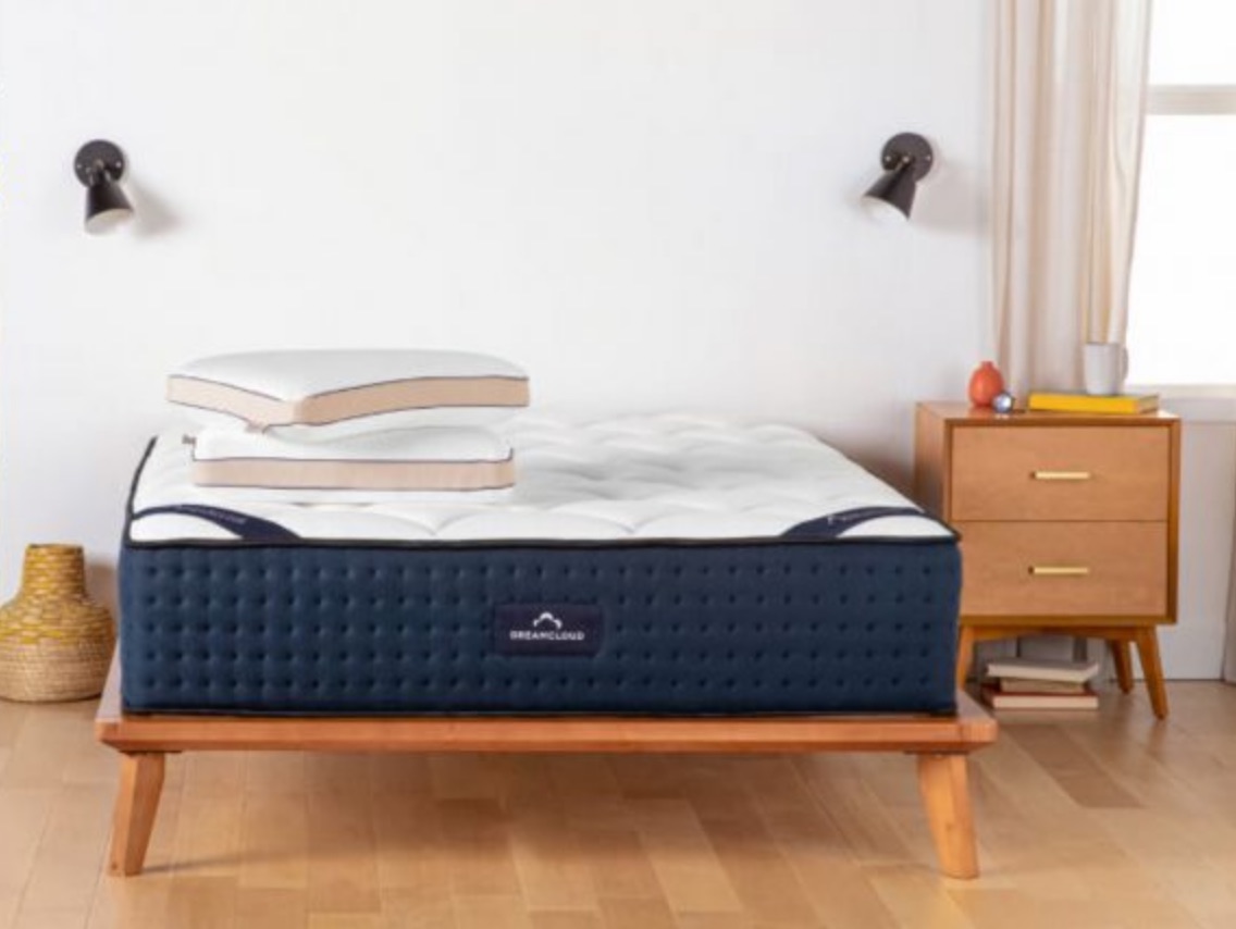 is dreamcloud a firm mattress
